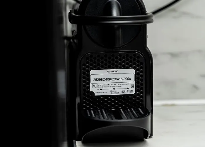 Courtiq By Infox Private Parking *