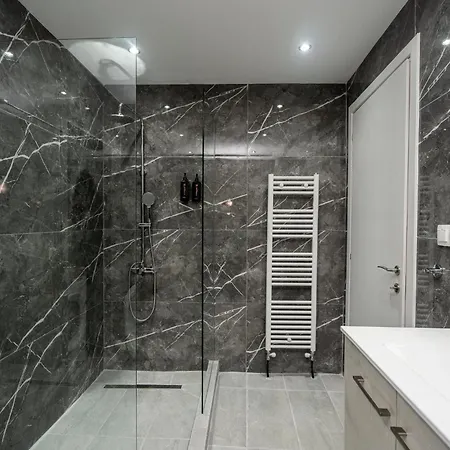 Courtiq By Infox Private Parking Appartamento *