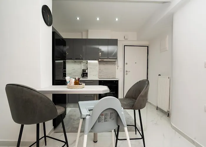 Courtiq By Infox Private Parking * Salonicco