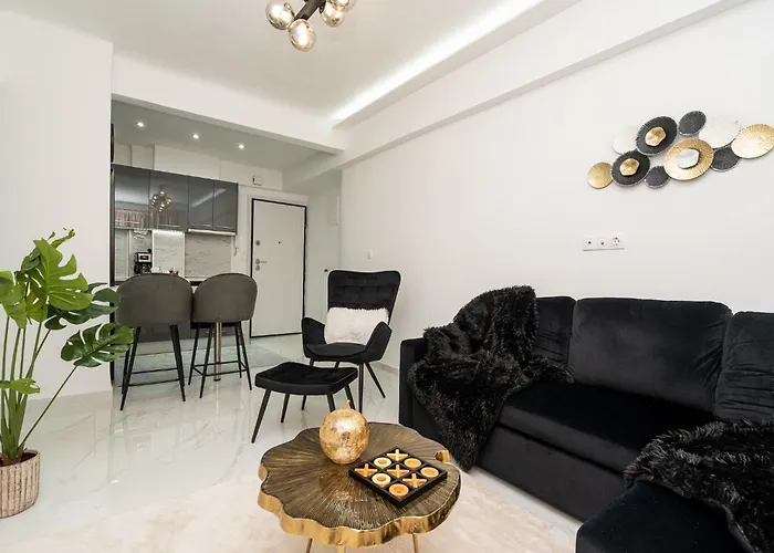 Courtiq By Infox Private Parking Apartament