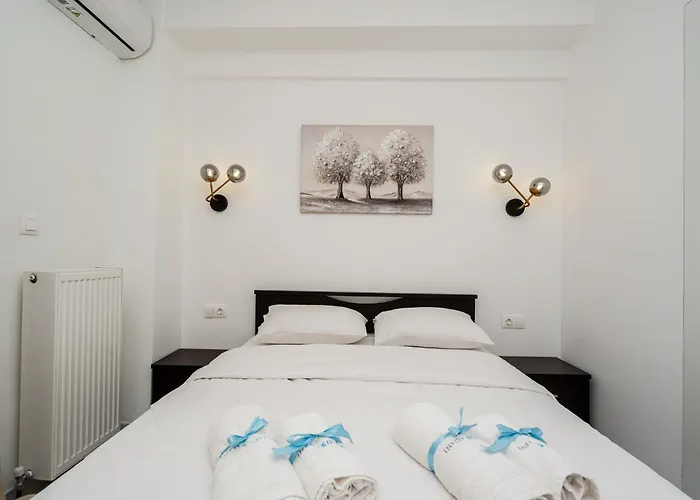 Courtiq By Infox Private Parking Apartament *
