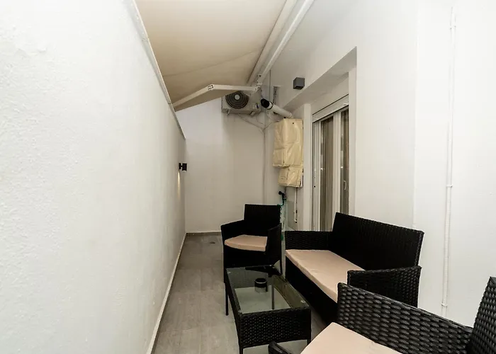 Courtiq By Infox Private Parking Apartament *